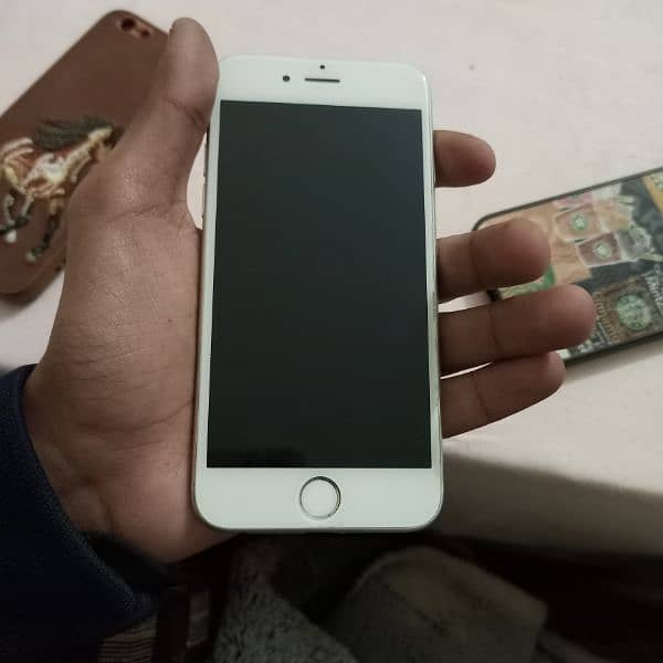 iPhone 6  10 by 10 condition 16 gb  non pta with cover 8