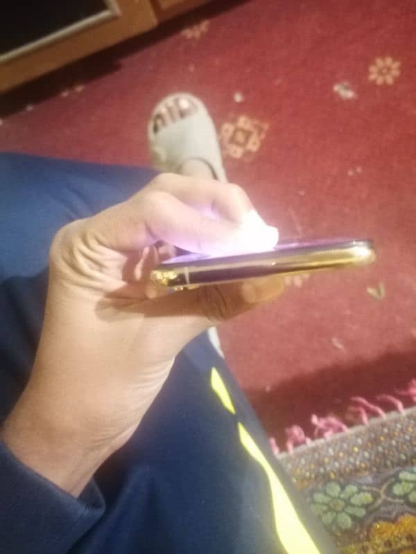 Iphone xs max non pta all ok hn golden color 6