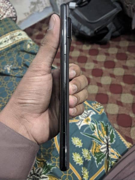 Google pixel 6 pro non pta panel is malfunctioning other condition ok 4