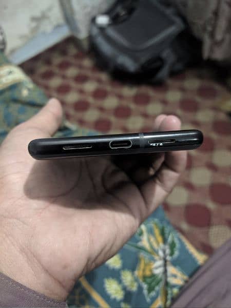 Google pixel 6 pro non pta panel is malfunctioning other condition ok 5