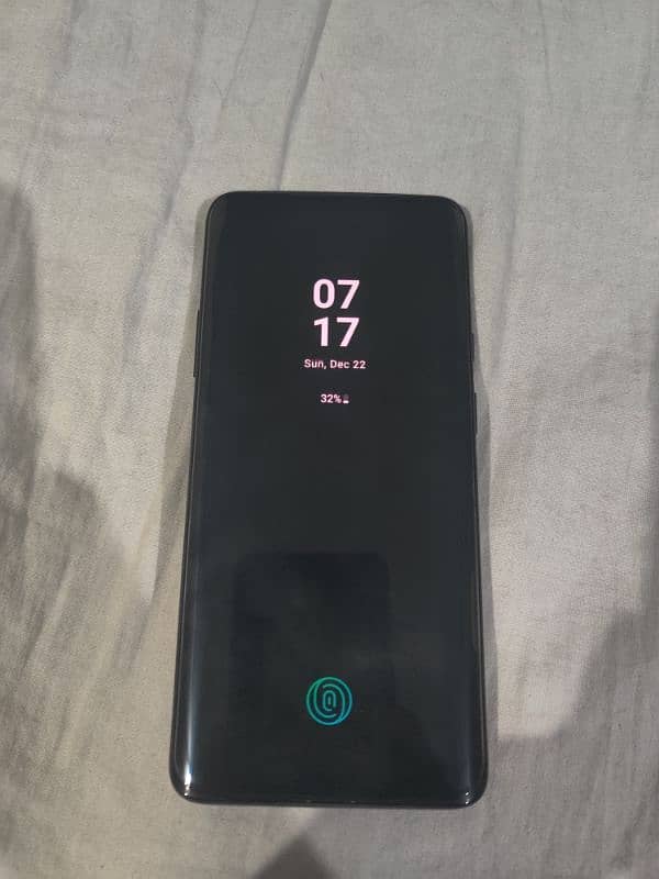 one plus 7pro with fast C type charger 0