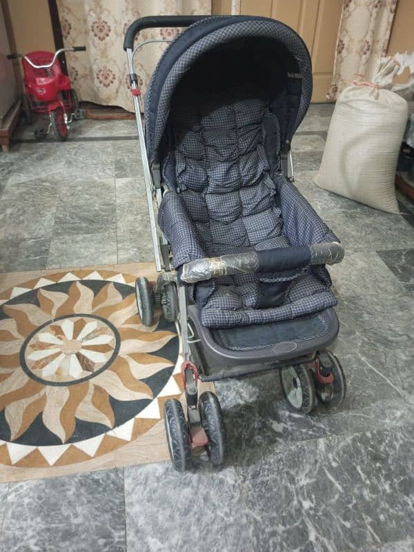 BABY PRAM IN GOOD PRICE 1