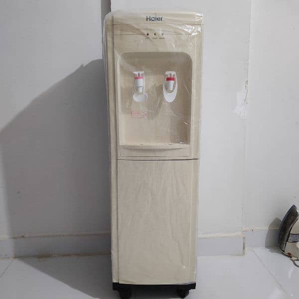 Haier Model HWD-3C Water Dispenser 0