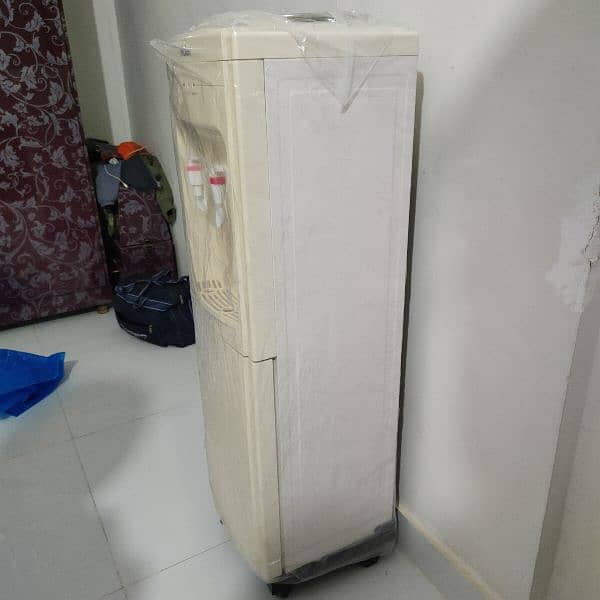 Haier Model HWD-3C Water Dispenser 2