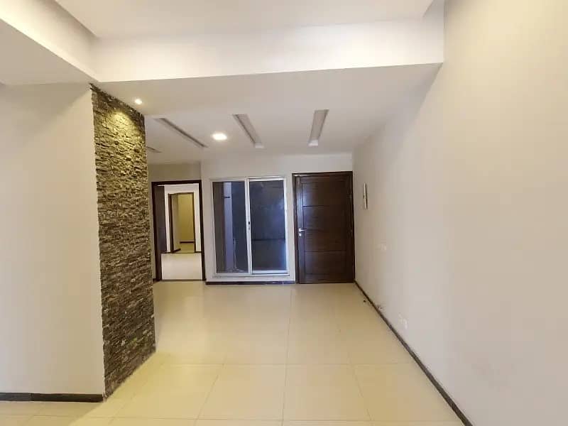 3 Bed Apartment Available For Rent 8