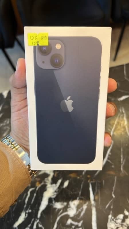 IPHONE 13 BOX PACK (FACTORY UNLOCK )128GB 0