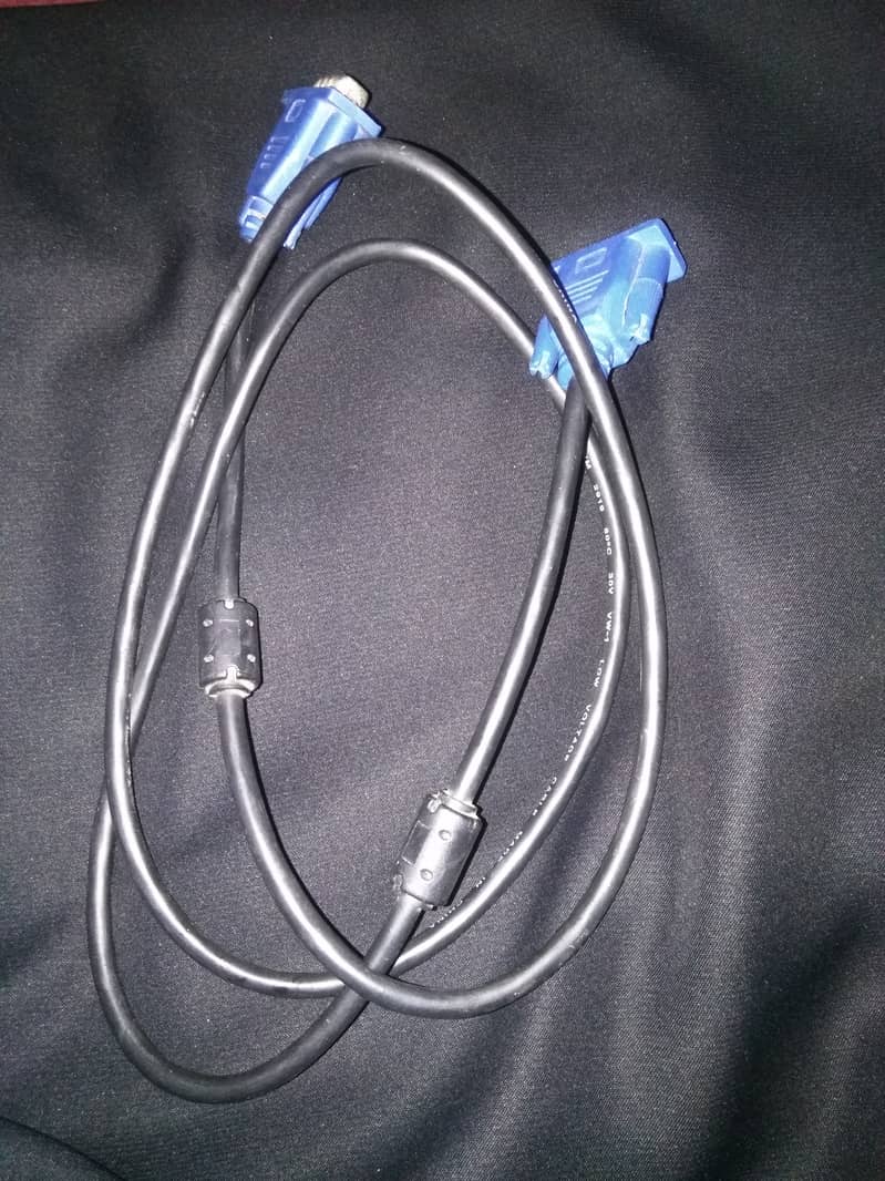 Used vga and dvi cable for sale 0