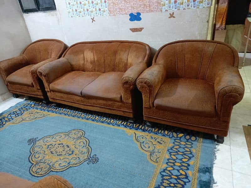 Steven seater sofa set in affordable price. 4