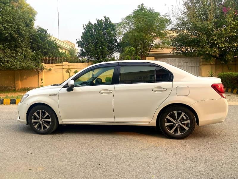 Toyota Corolla Axio 2014 6