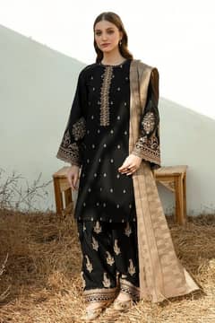 UNSTITCHED 3PCS EMBROIDERED WINTER SUIT