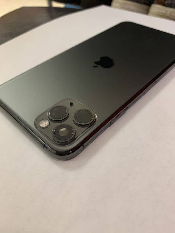 iPhone 11 Pro Non-PTA in Excellent Condition 2