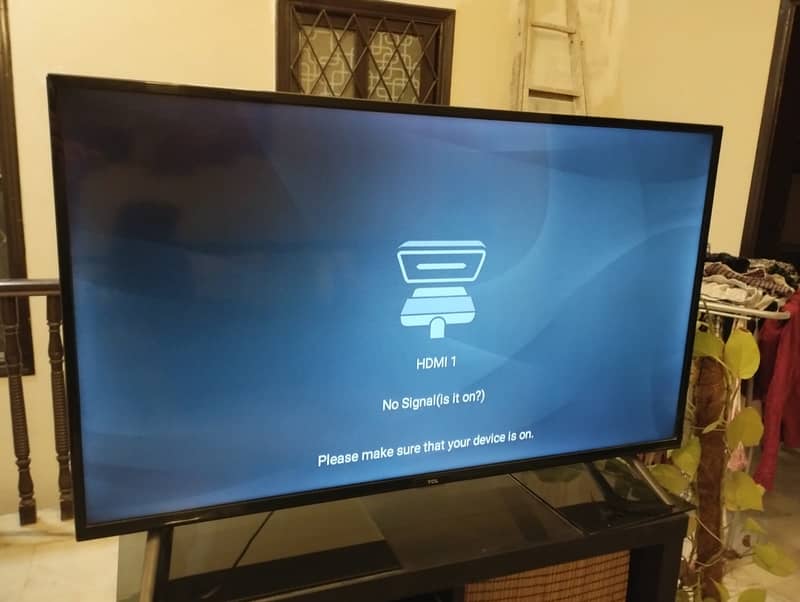 TCL 40" Smart TV 0