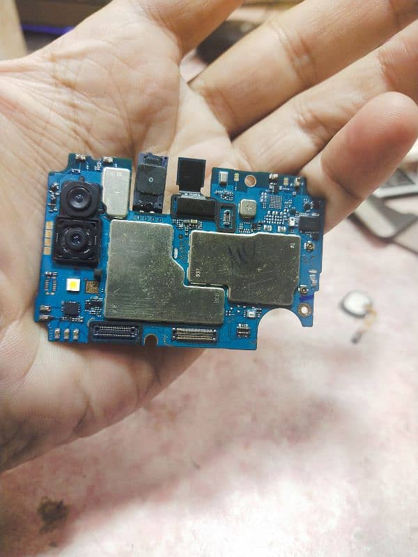 Samsung A20 board 0