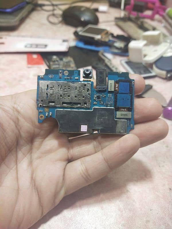 Samsung A20 board 1