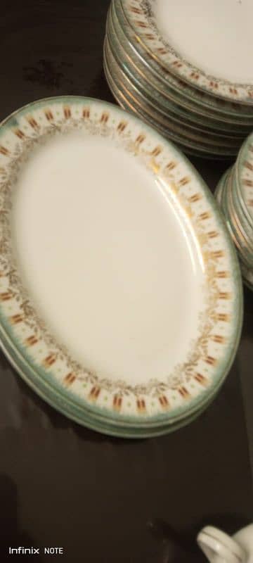 8 men dinner set 2