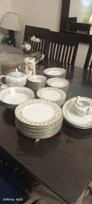 8 men dinner set 3