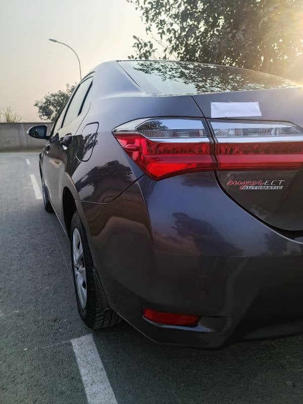 Toyota Corolla GLI 2019 8