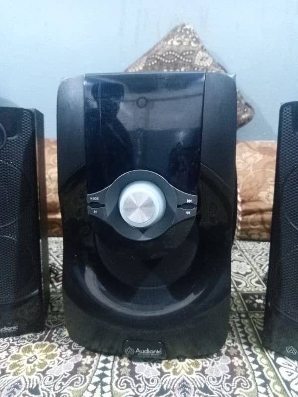 Audionic Mega60 2.0 Speakers 1