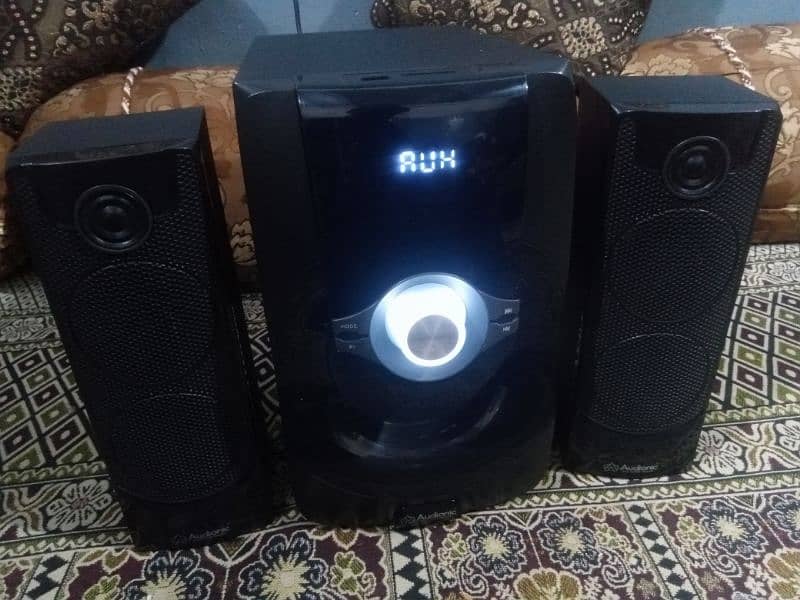 Audionic Mega60 2.0 Speakers 4