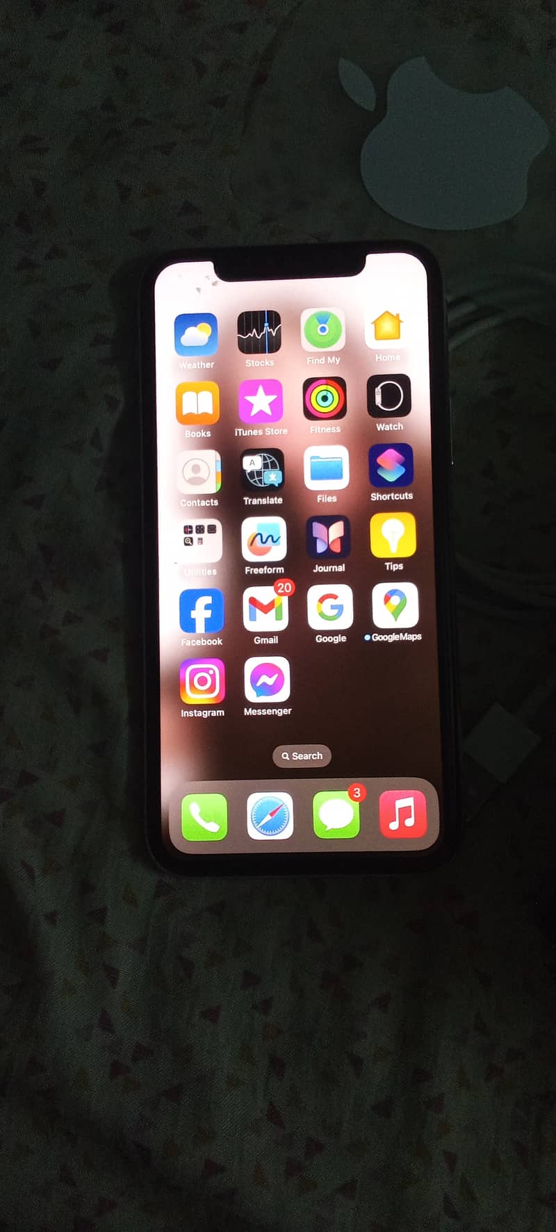 Apple iPhone 11 Pro 12