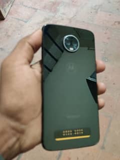 moto z3/03183346744