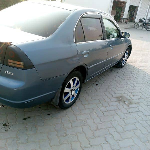 Honda Civic 2004 3