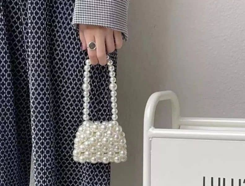 Cross body mini Pearl bag 8