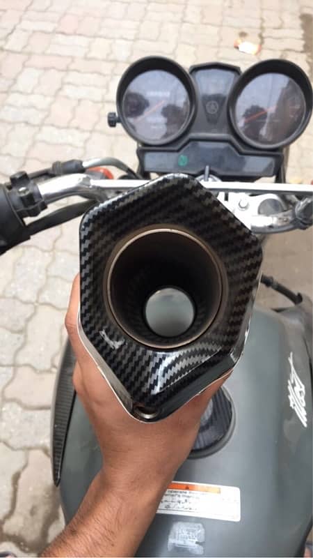 carbon fiber akrapovik exhaust 3