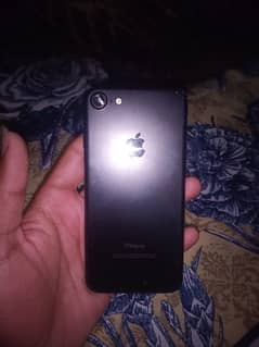 iphone 7 black 32 gb :100 bettery health : 15.8. 3 ios