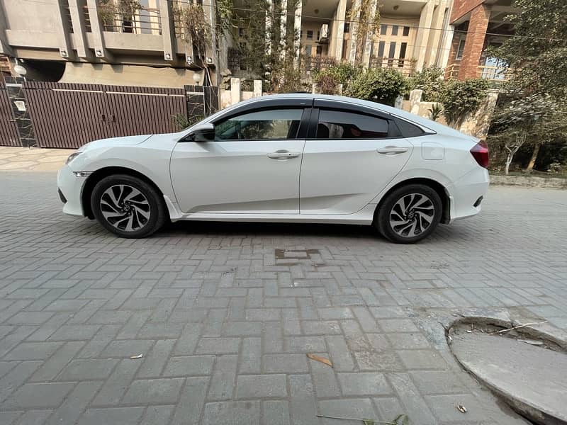 Honda Civic VTi Oriel Prosmatec 2018 3