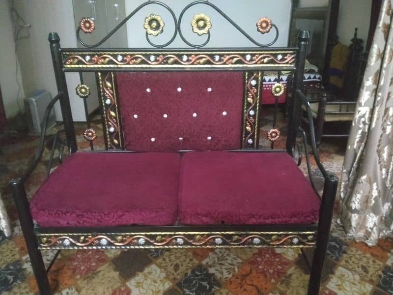 2 seater beautiful iron sofa 0