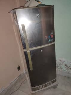 Pel Fridge Urgent sale! 33 Thousand. Contact on w. p 03479686298