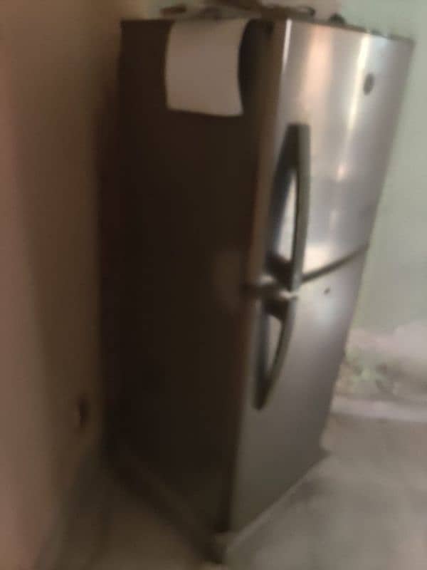 Pel Fridge Urgent sale! 33 Thousand. Contact on w. p 03479686298 2