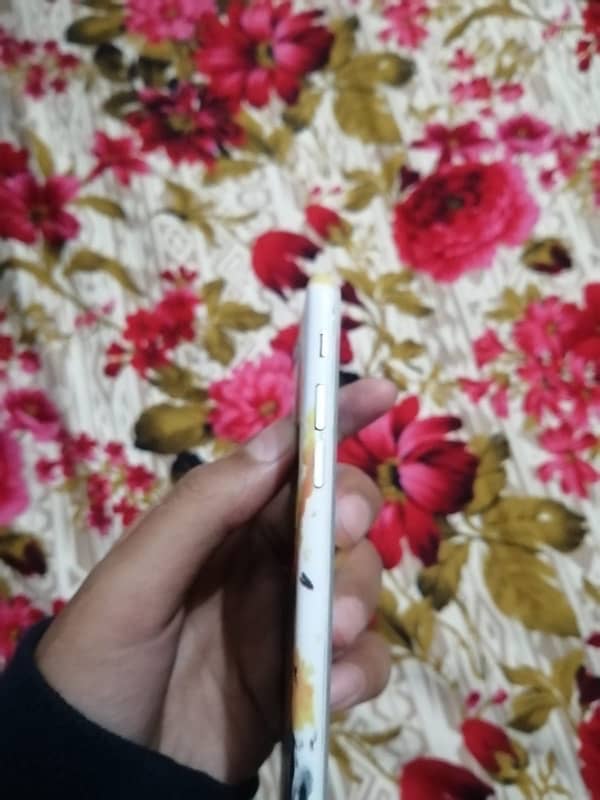 apple iphone 6s 2