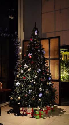 Christmas tree, artificial green tree, American tree