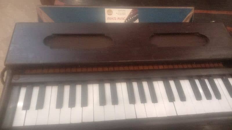 NS old harmonium for sale 03204047996 1