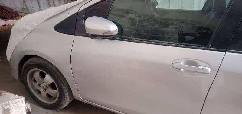 Toyota Vitz 2014 3