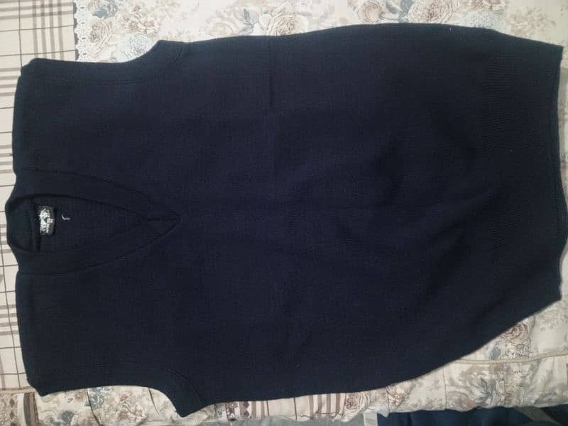 without sleeves sweater blue colour   new 1