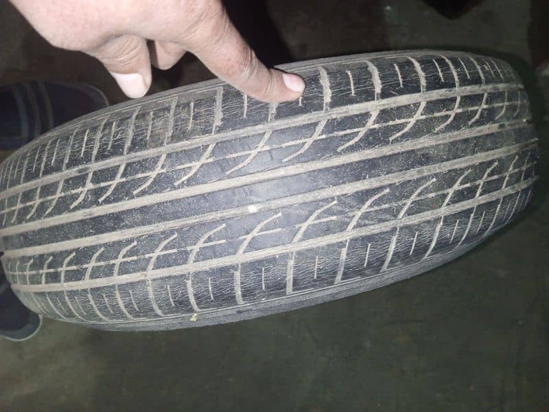 price 9500_ 165/70 R14 2 adad tiyer 1 rim 2