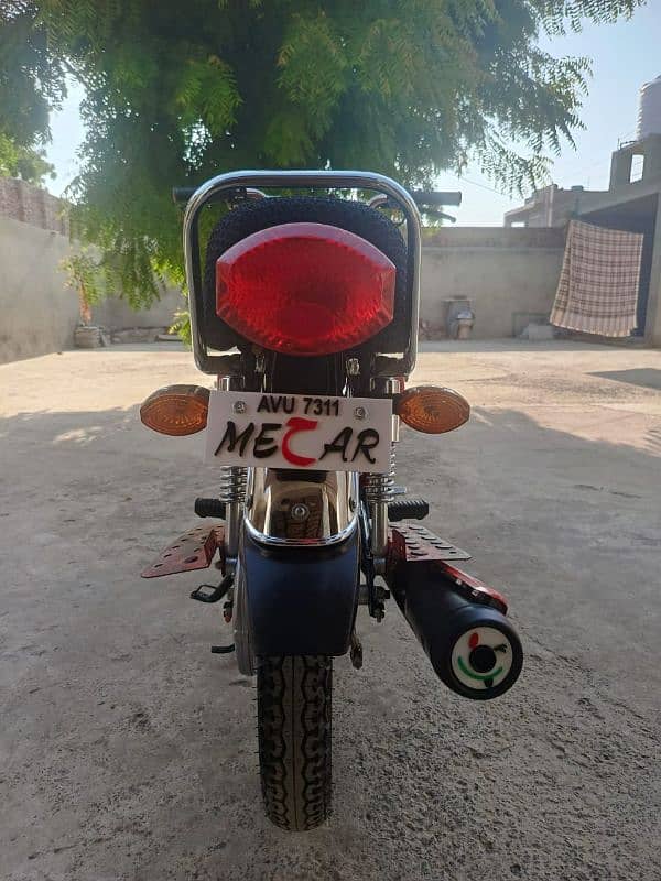 Honda 125 for sale all documents clear bio metric total genuine 6