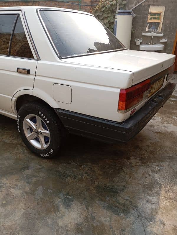 Nissan Sunny 1987 lush condition 4