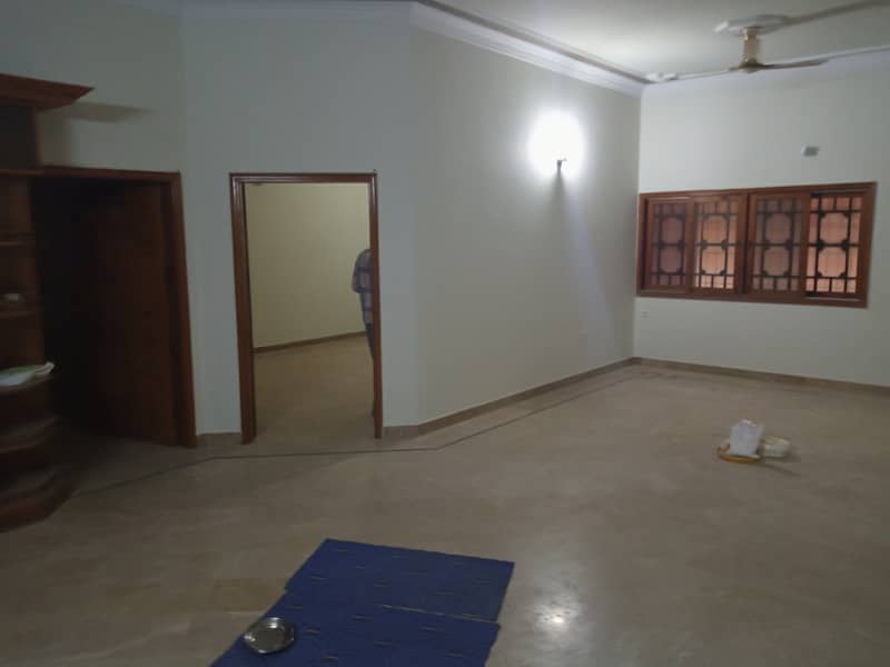 Rent 240yards Itehad banglows 3bed Ground west open 7