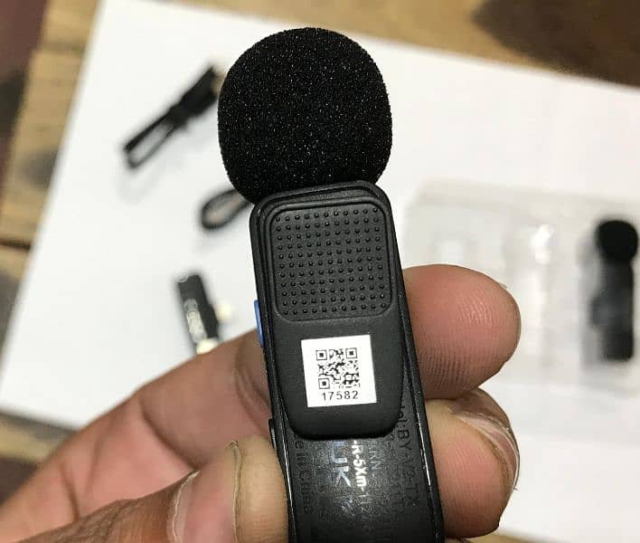 Boya Ultracompact 2.4GHZ Wireless Microphone 5