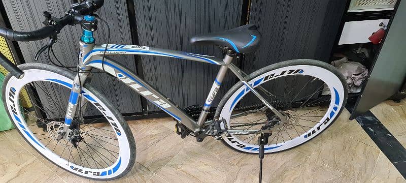 VLRA RACING ROAD BICYCLE MODEL 700C BRANDED 7