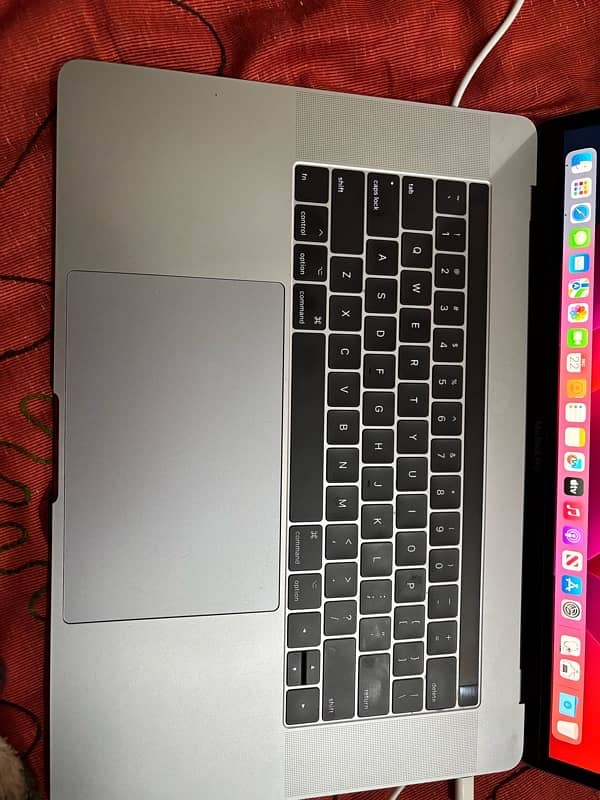 MacBook Pro 15” 2017 i7 CTO 4