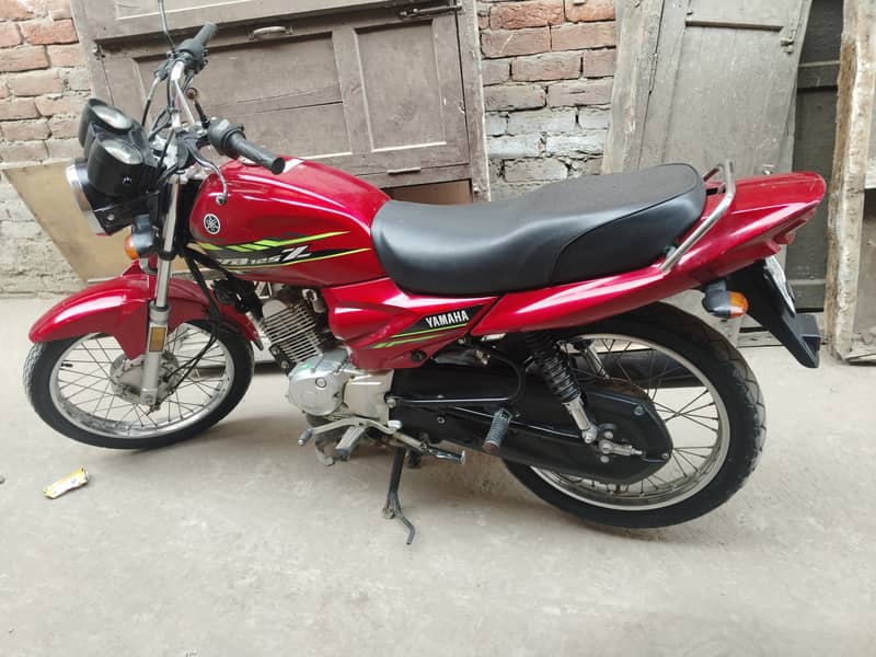 Yamaha YB 125Z 2022 5