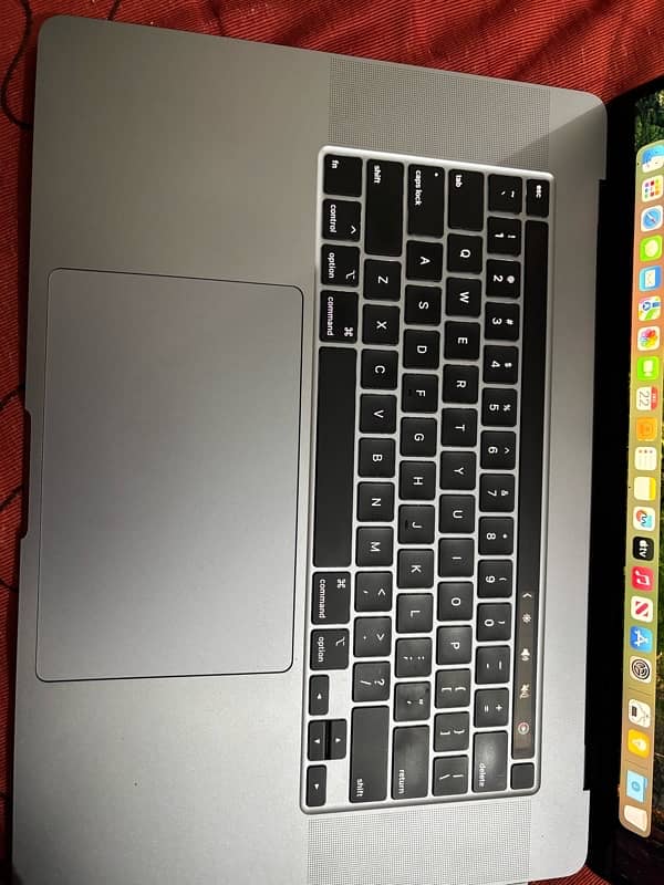 MacBook Pro 2019 16” i9 CTO 7