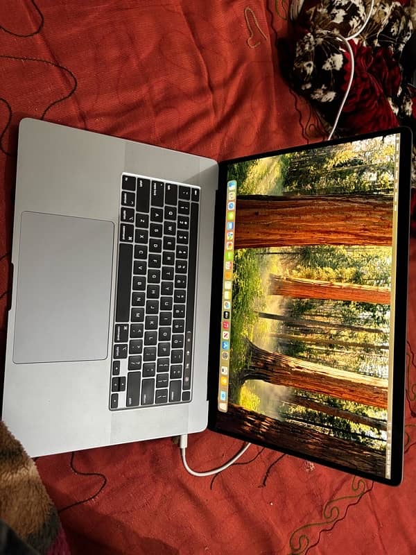 MacBook Pro 2019 16” i9 CTO 10