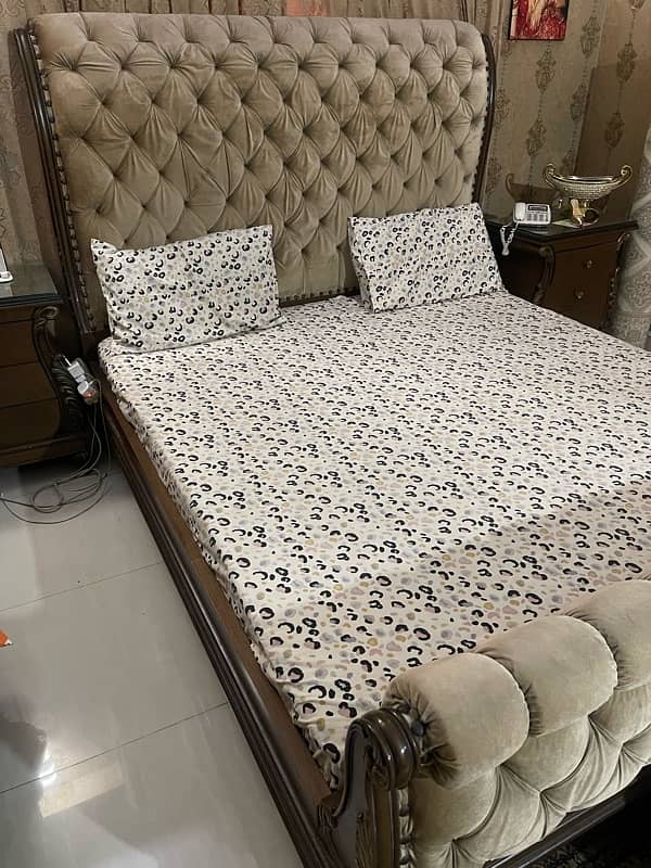 luxury bed 0