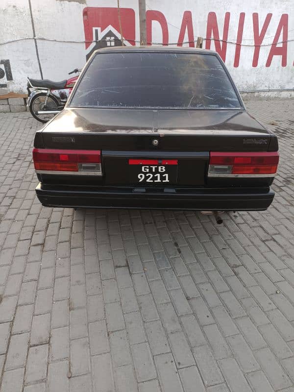 Nissan Sunny 1988 6